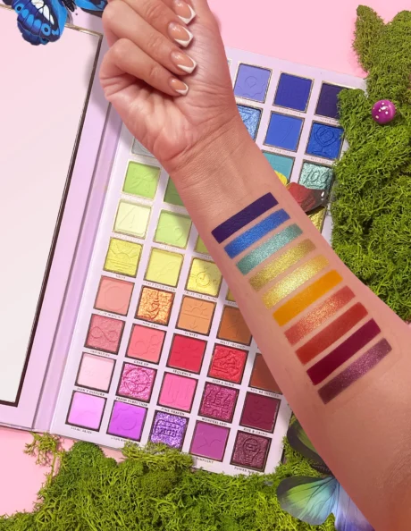 AM---PM-PALETTE-ROW-5